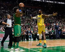 在nba中,“绿衫军”形容的是哪支球队?