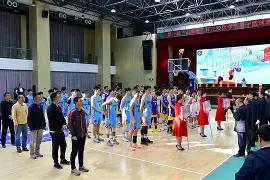 比赛高潮迭起，球队最终笑到最后